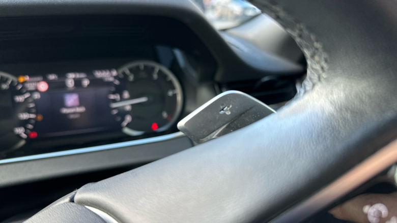 Land Rover Range Rover Evoque 2.0 D200 R-Dynamic SE 5dr Auto Diesel Hatchback